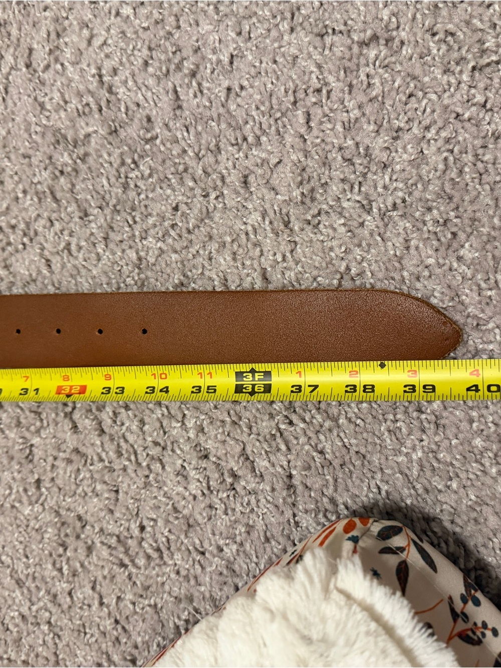 Gucci Suede Belt in Cognac with Gold Double-G Buckle - Picture 7 of 15